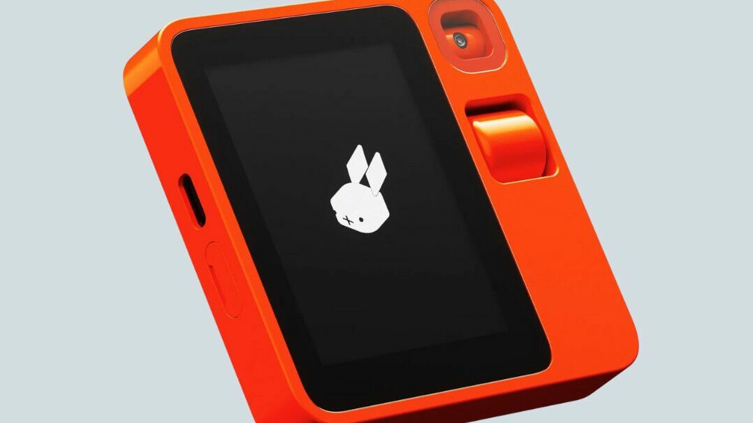 Rabbit-R1-device-la-prima-intelligenza-artificiale-portatile-news